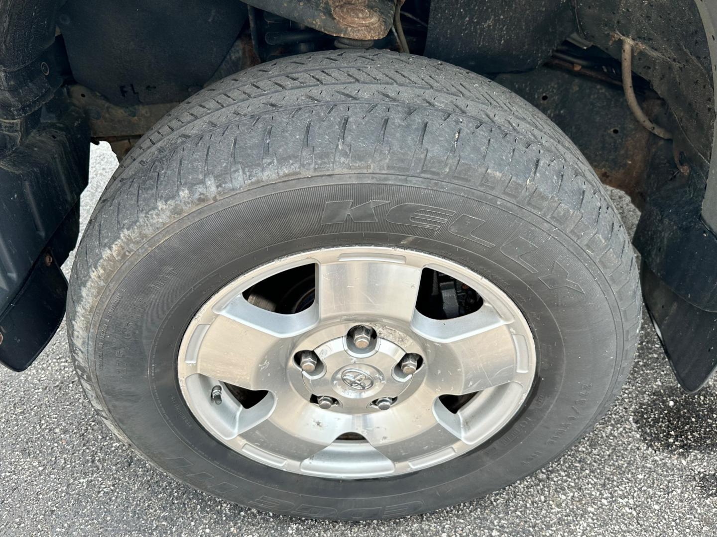 2011 Gray /Black Toyota Tundra SR5 (5TFUM5F12BX) with an 4.6L V8 engine, 6-speed automatic transmission, located at 11115 Chardon Rd. , Chardon, OH, 44024, (440) 214-9705, 41.580246, -81.241943 - Photo#14